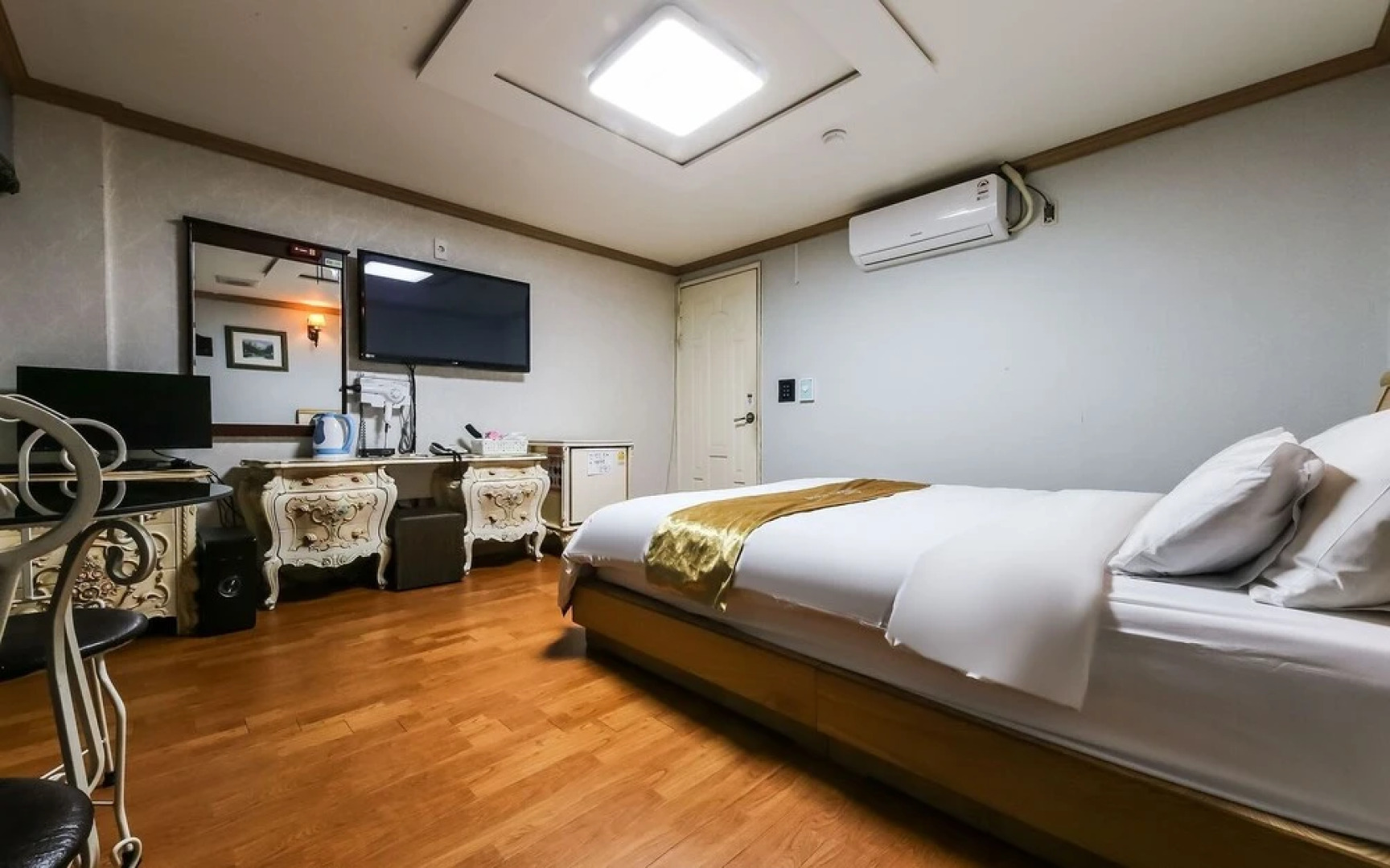 Daejeon Wolpyeong Honey