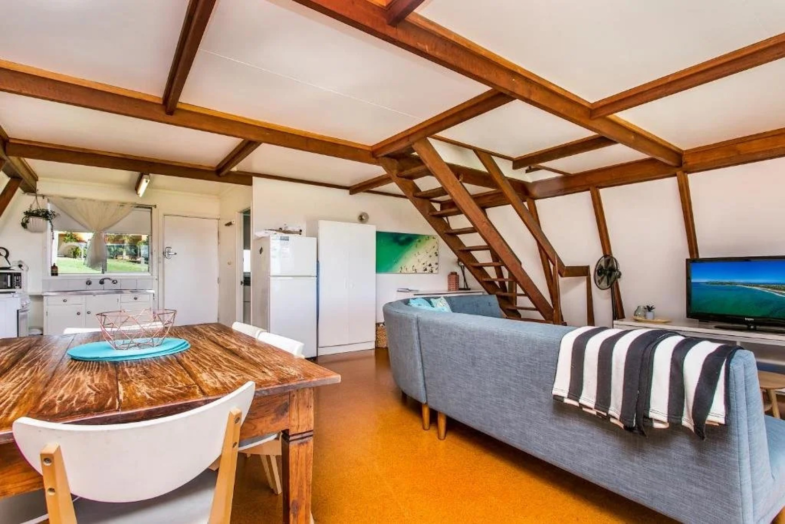 A PERFECT STAY –A Frame Holiday House