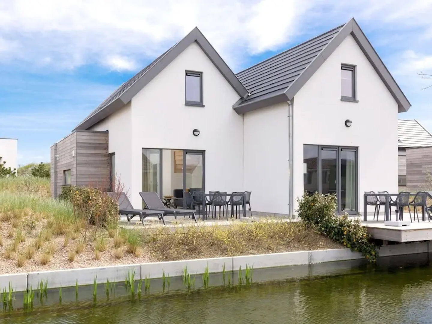 Detached Singlestorey Bungalow Near Ostend