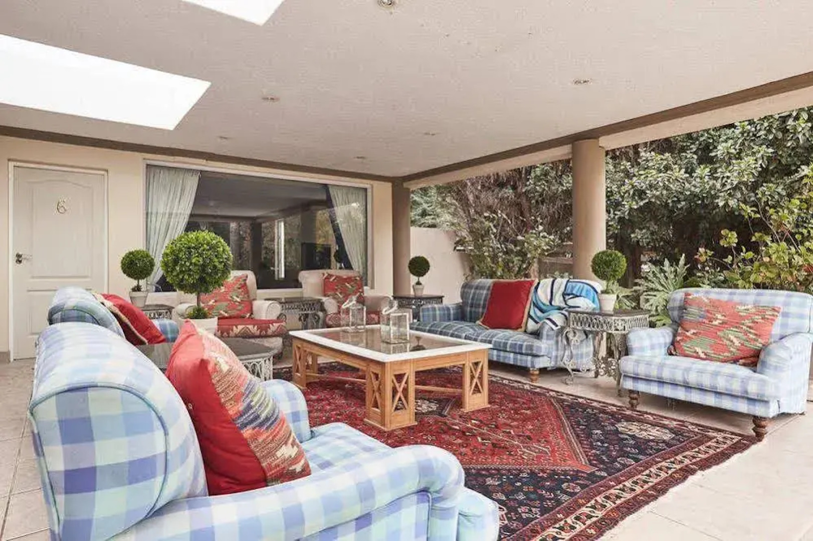 Bed and Breakfast on Melrose