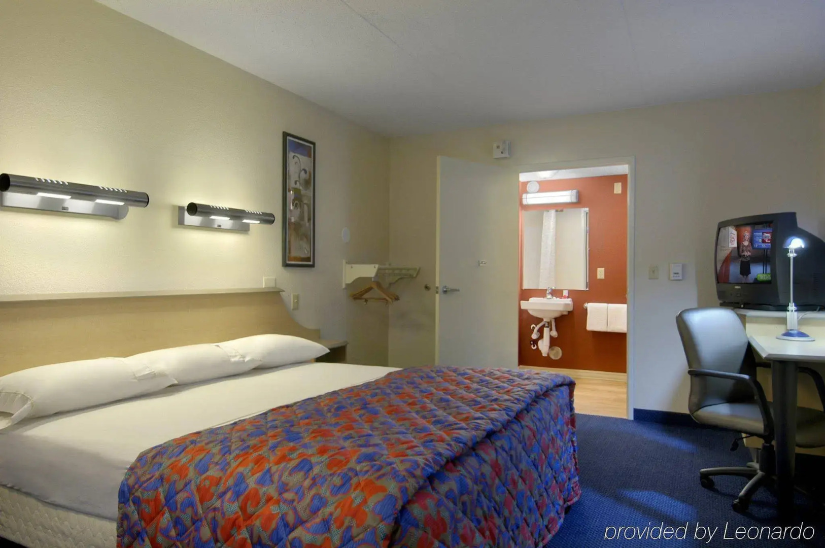 Red Oak Inn Detroit - Southfield