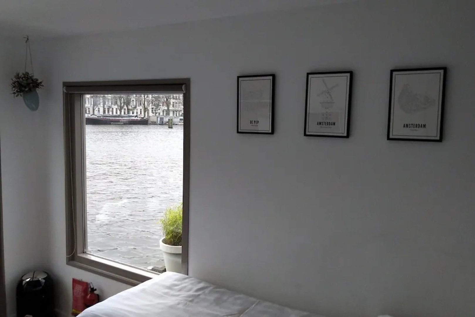 little AMSTEL HouseBoat