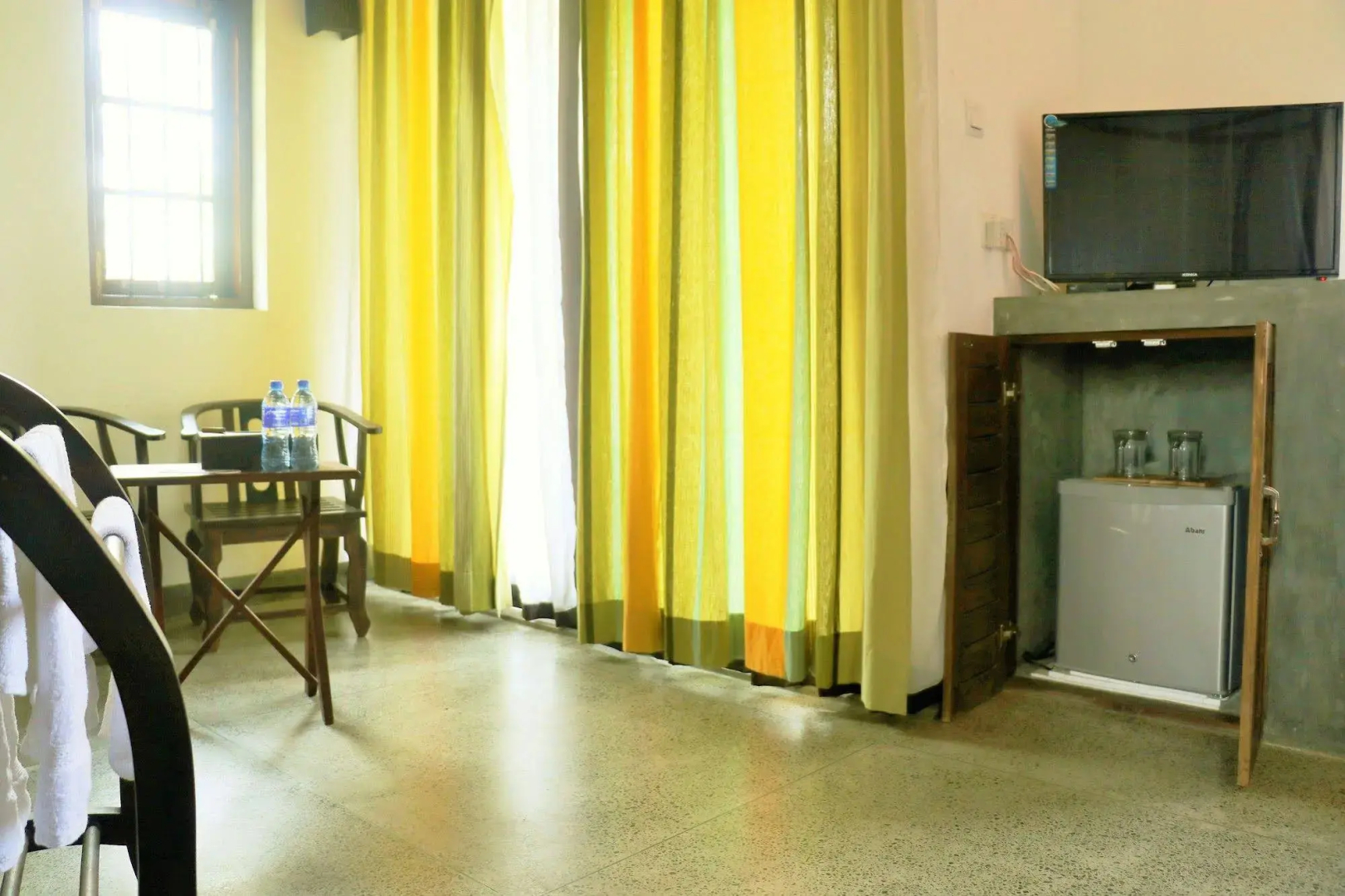 Lagoon Boutique Hotel