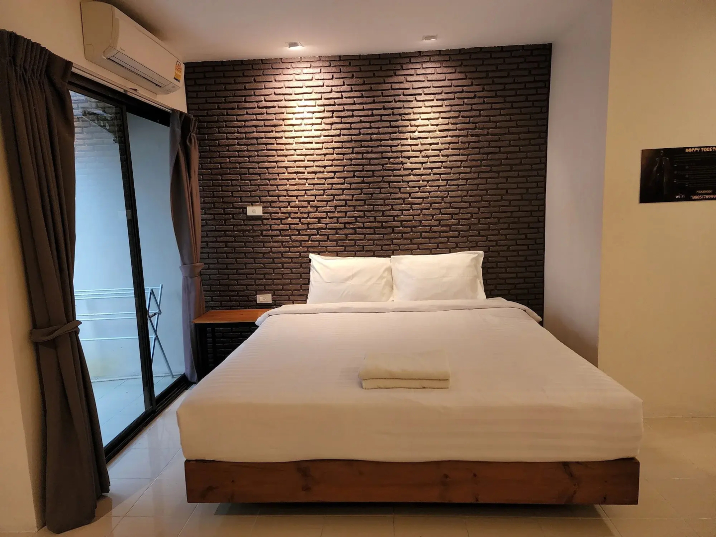 Dfeel House