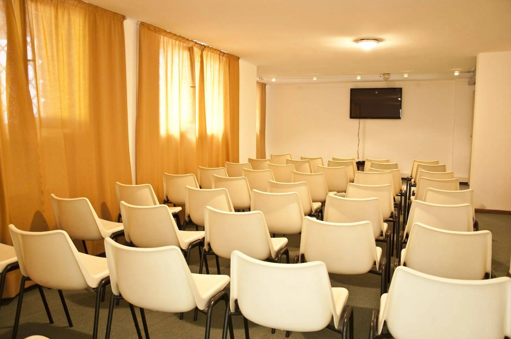 Olympic Regina Hotel