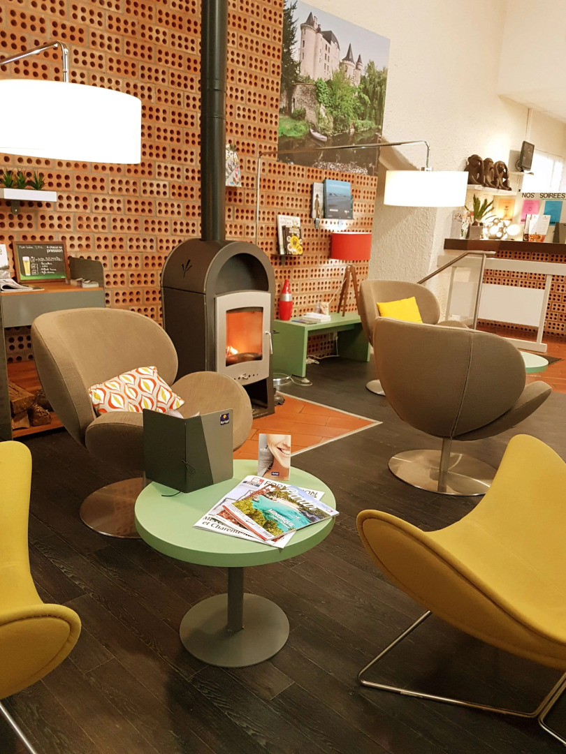 Kyriad Angoulême Nord Champniers - Hôtel & Résidence