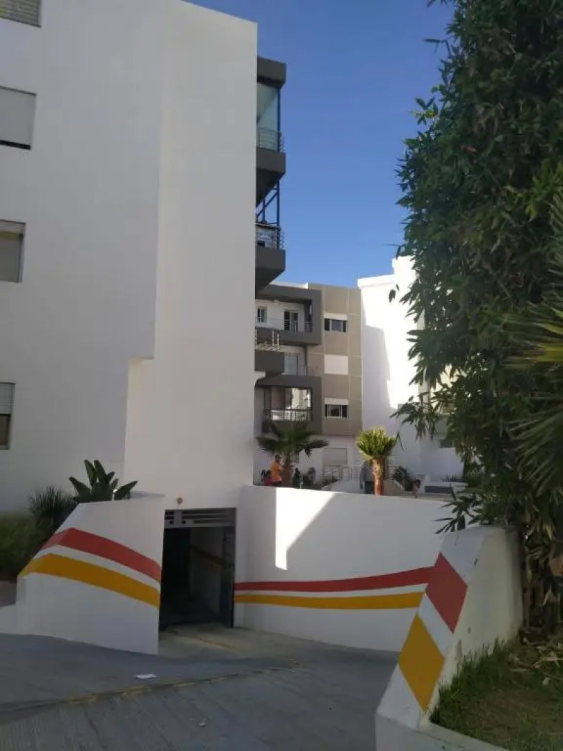 Cosy apartment with a pool near the beach