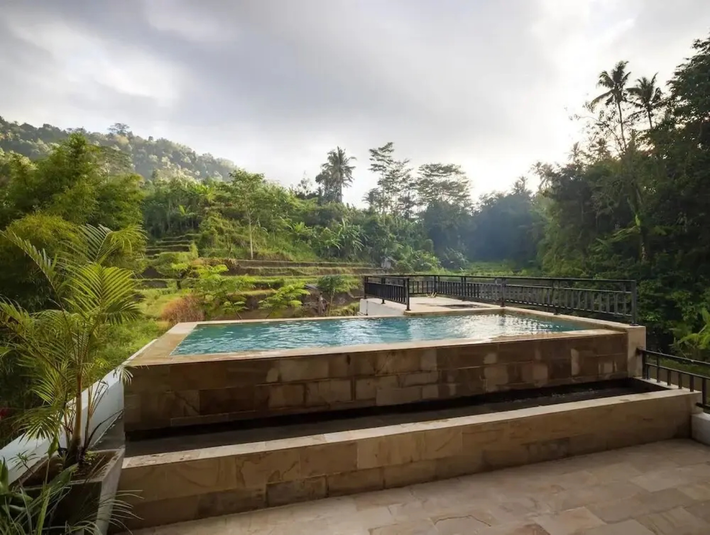 Natural View Sidemen Villa & Cottages