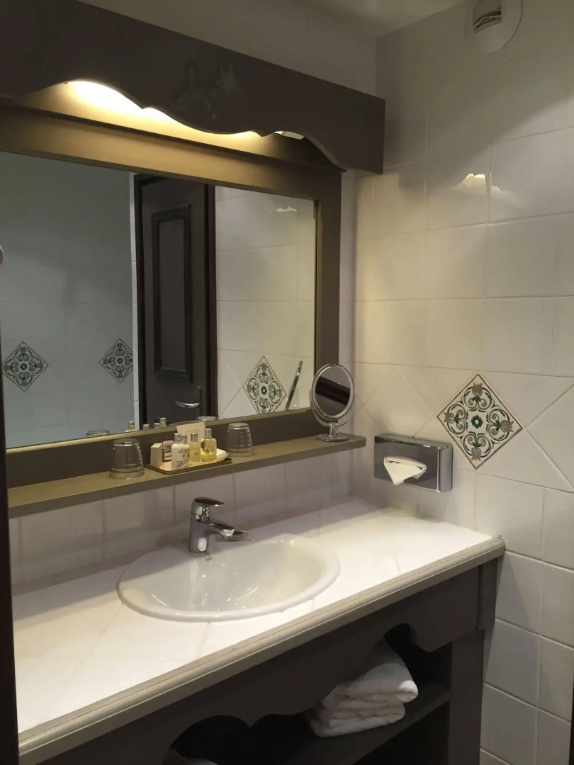 Hôtel Les Campanules by Les Etincelles