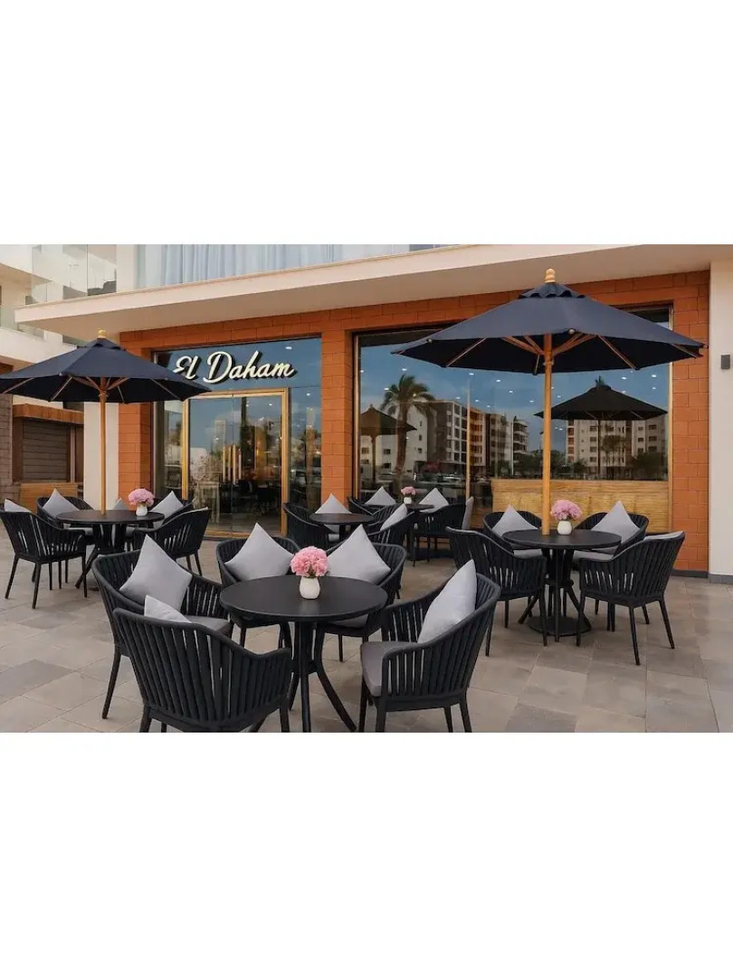 Chic & Spacious Retreat in Porto Said