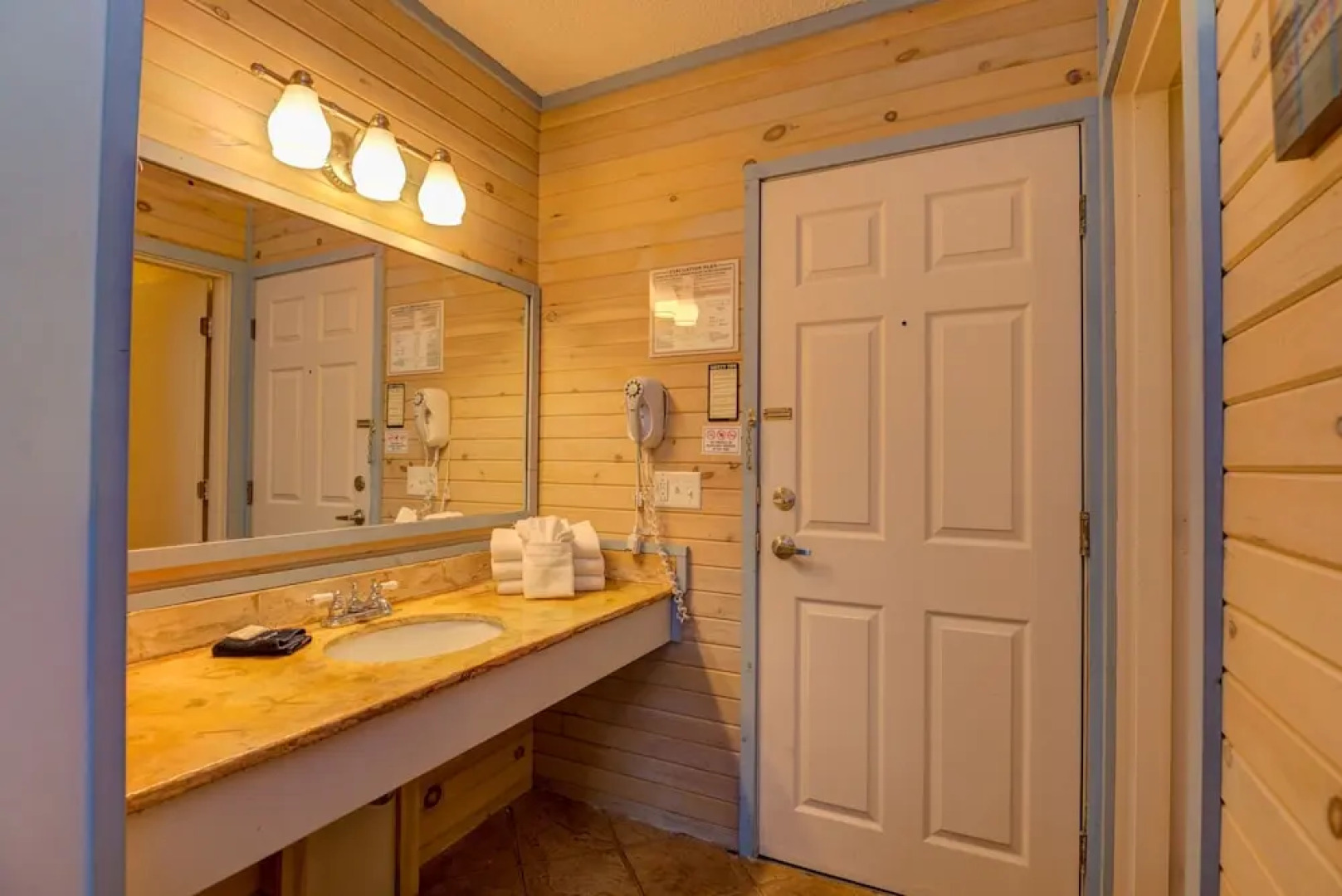 Maine Woods Inn at Vacationland Inns