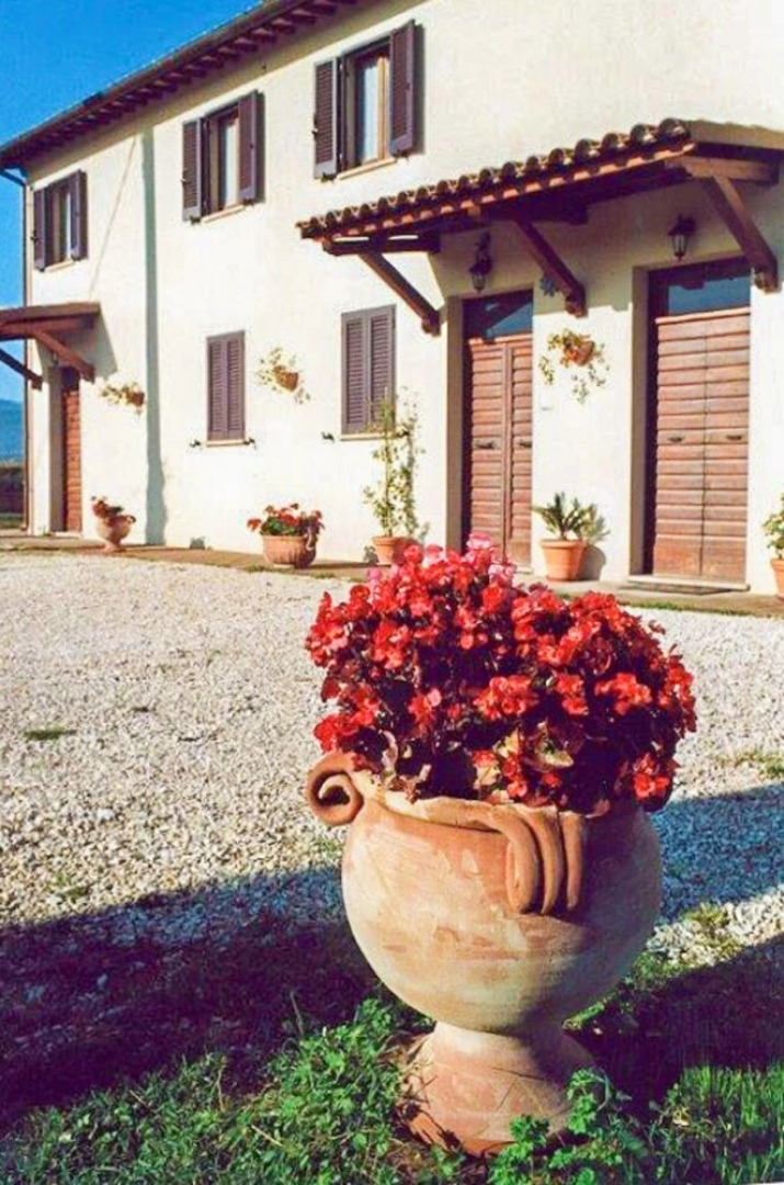 The Ivy Apartment in a Farmhouse