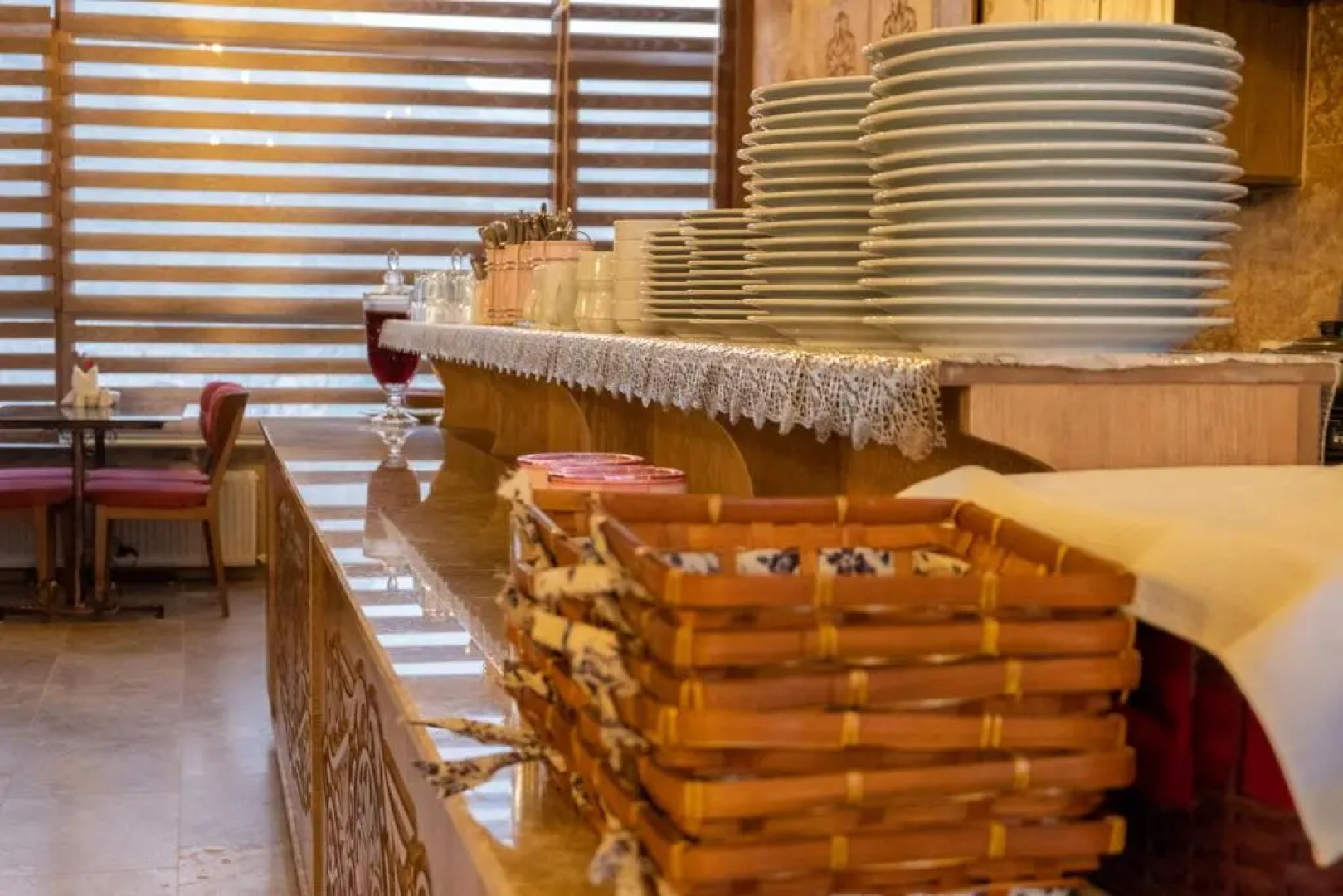 Grand Elite Cave Suites