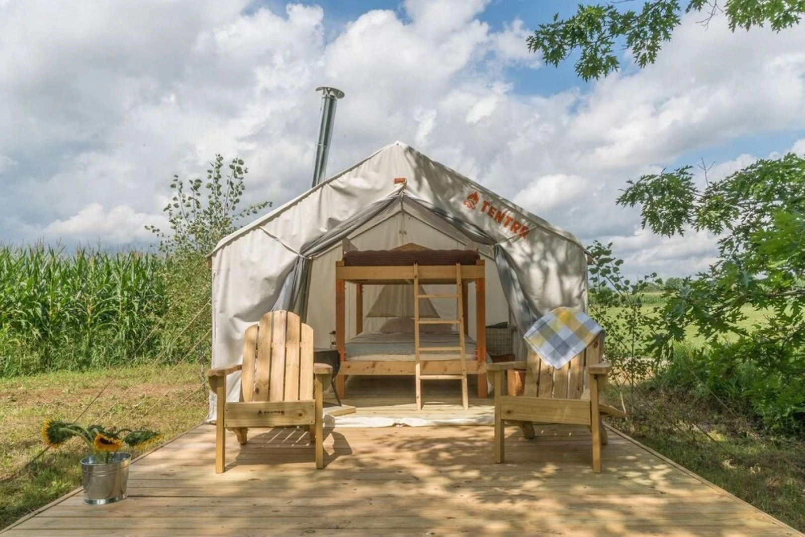 Tentrr - Pearl Brook Farm Overlook