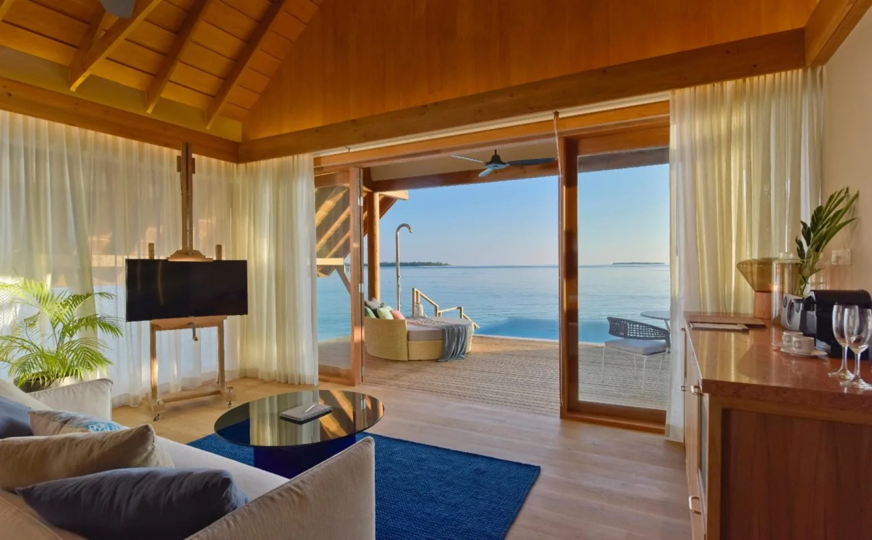 Emerald Faarufushi Resort & Spa