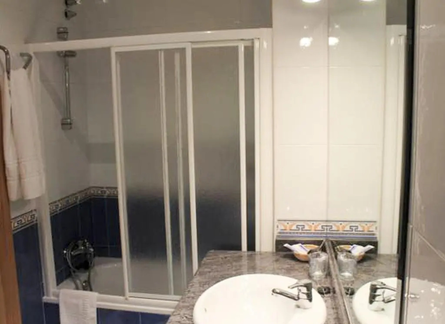 Apartamentos Monasterio