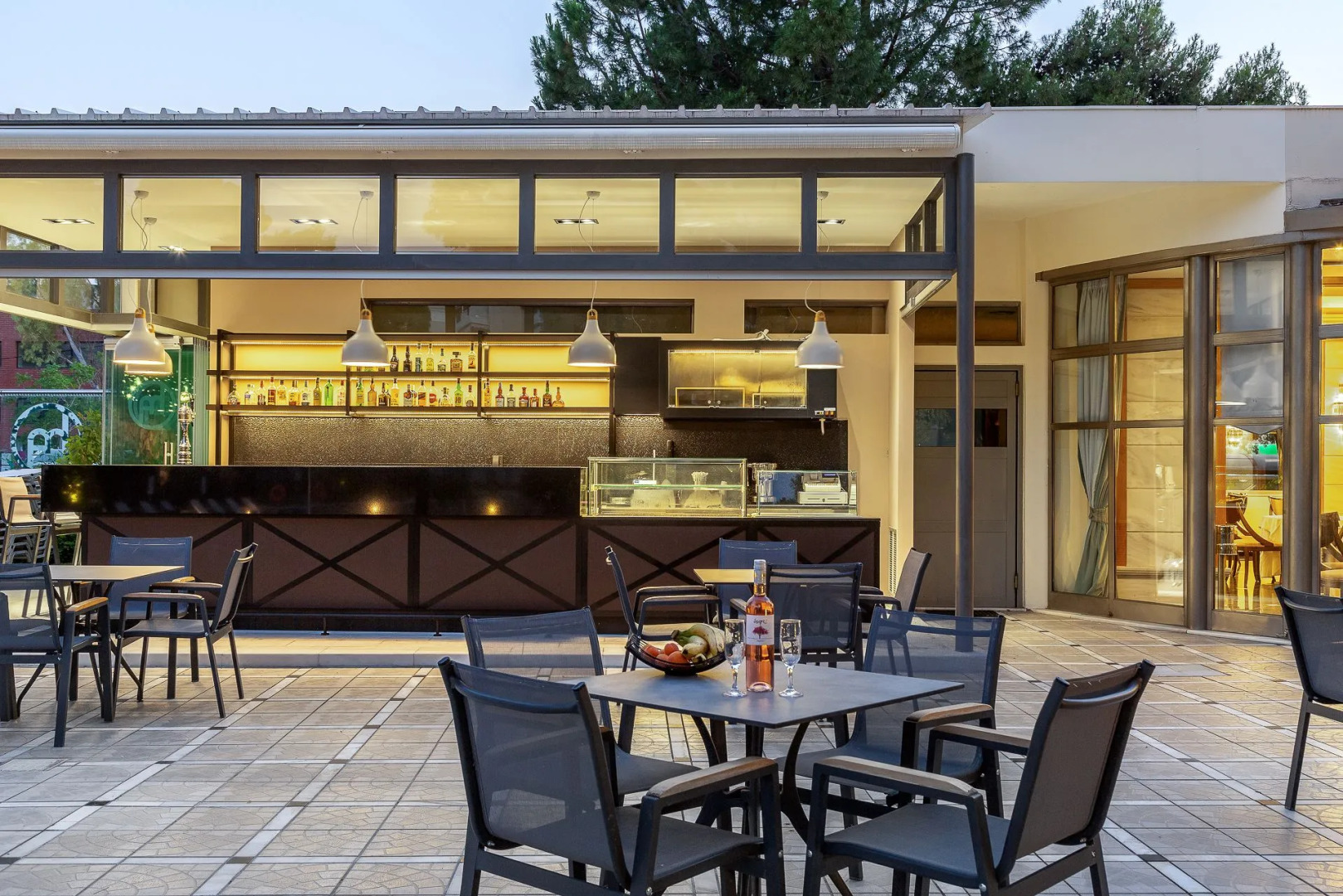 Oasis Hotel Apartments