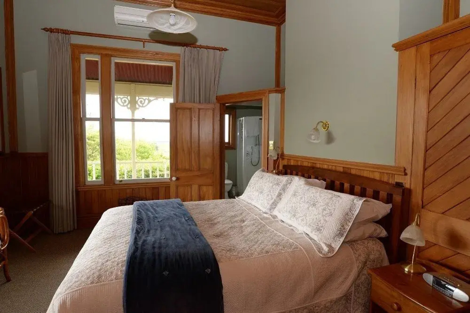 Villa Heights Bed and Breakfast