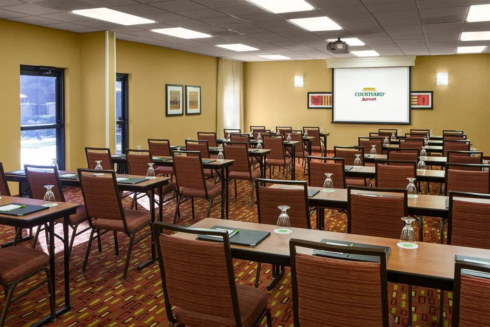 Courtyard Sacramento Airport Natomas