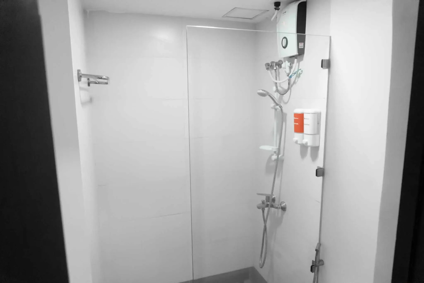 RedDoorz Plus Near Bamboo Organ Las Piñas