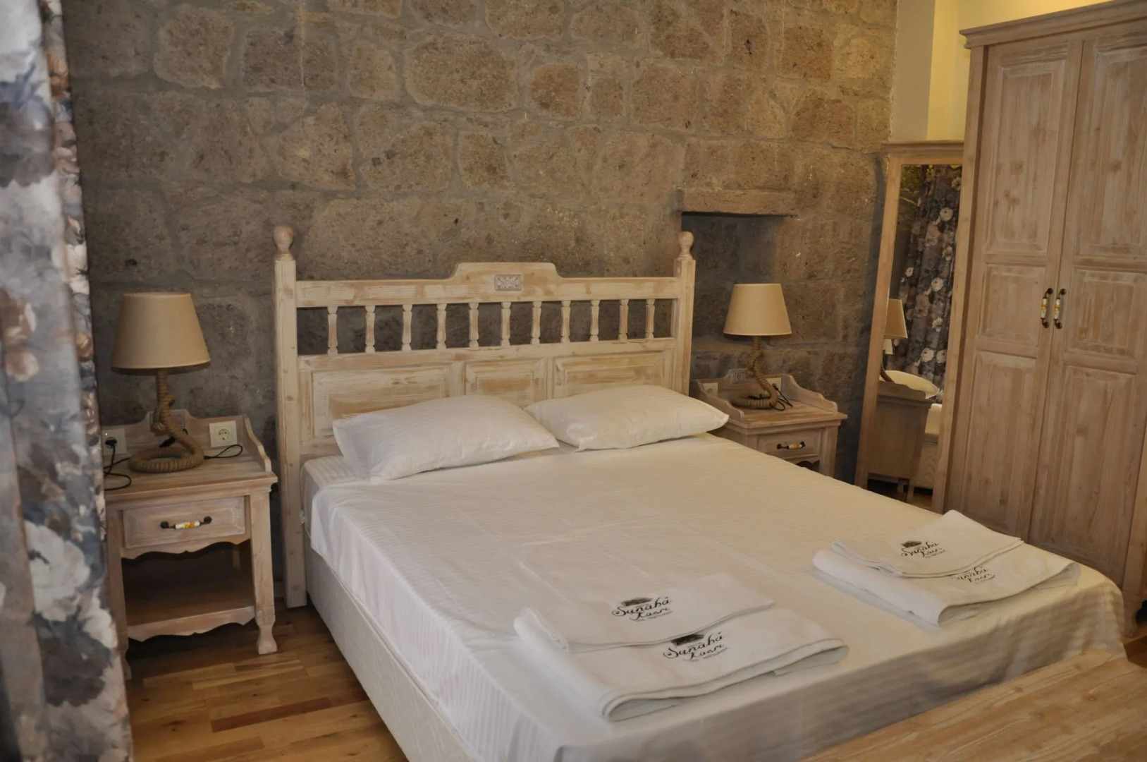 Assos Sunaba Kasri - Special Class