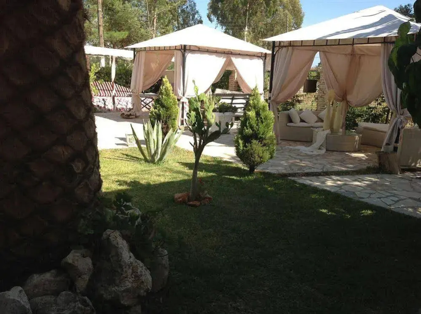 Villa Olga Apartments & Studios