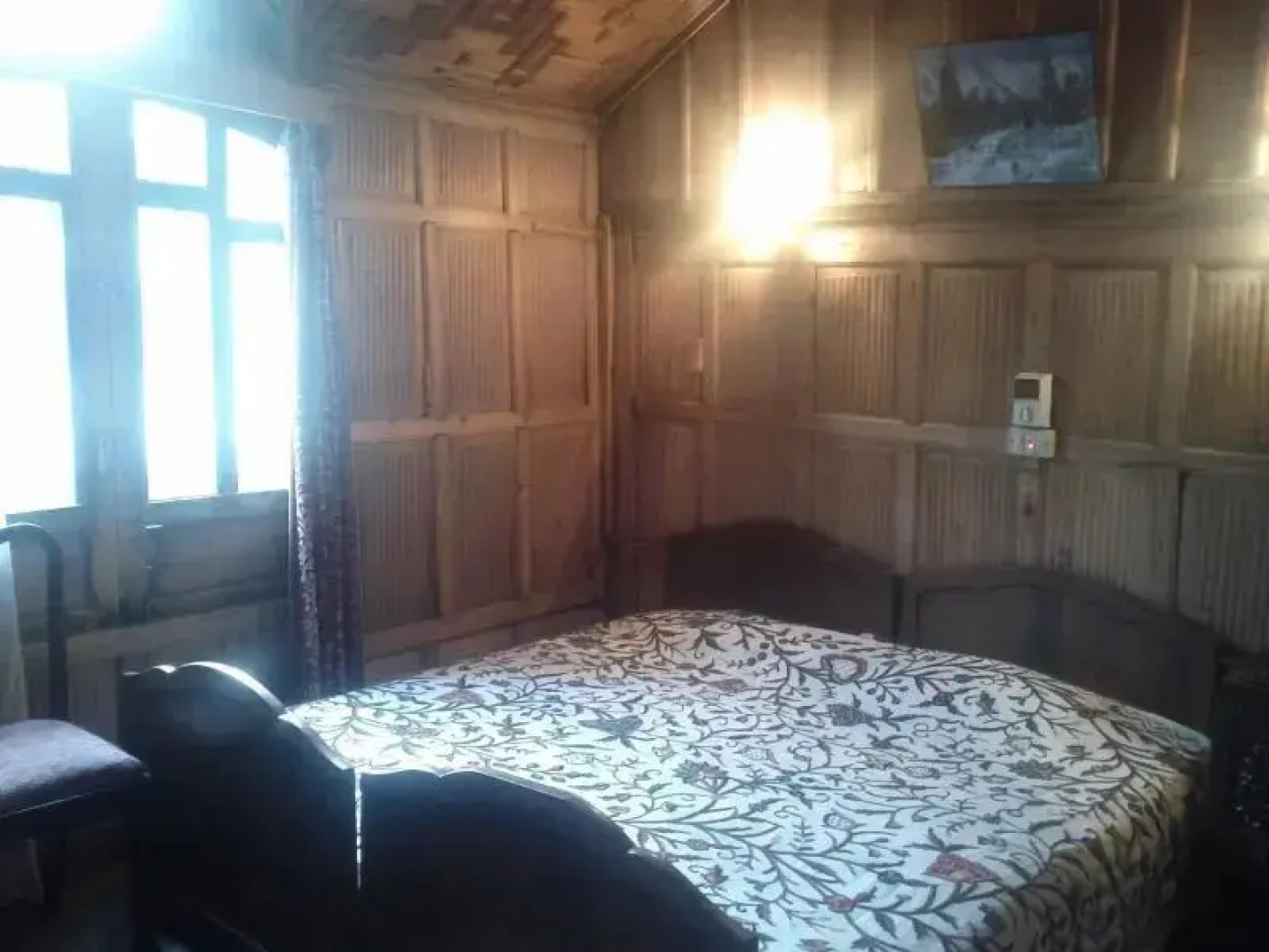 Humayun Palace Houseboat