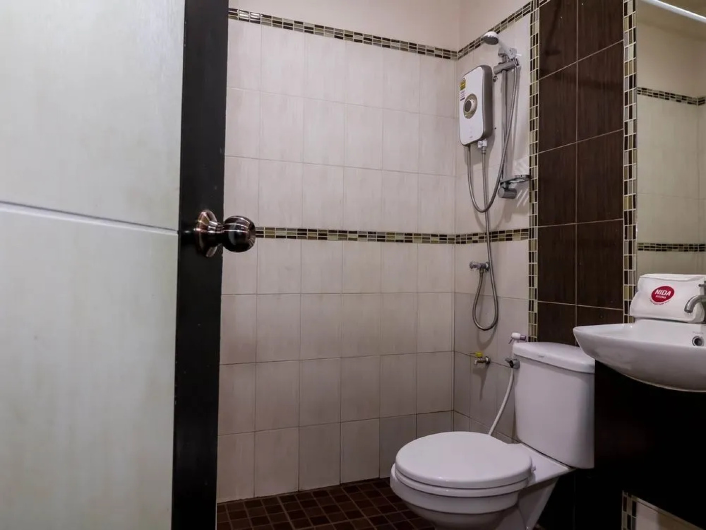 Nida Rooms Don Kaew 700 Years Stadium