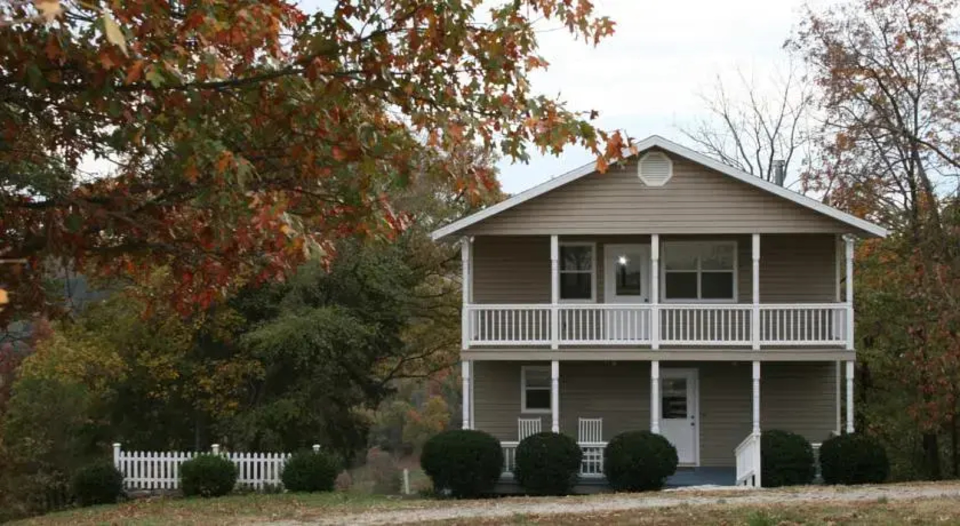 Serenity Hilltop Retreat