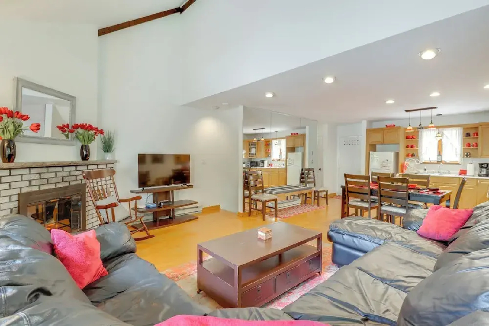 Community Indoor Pool: Tannersville Townhome