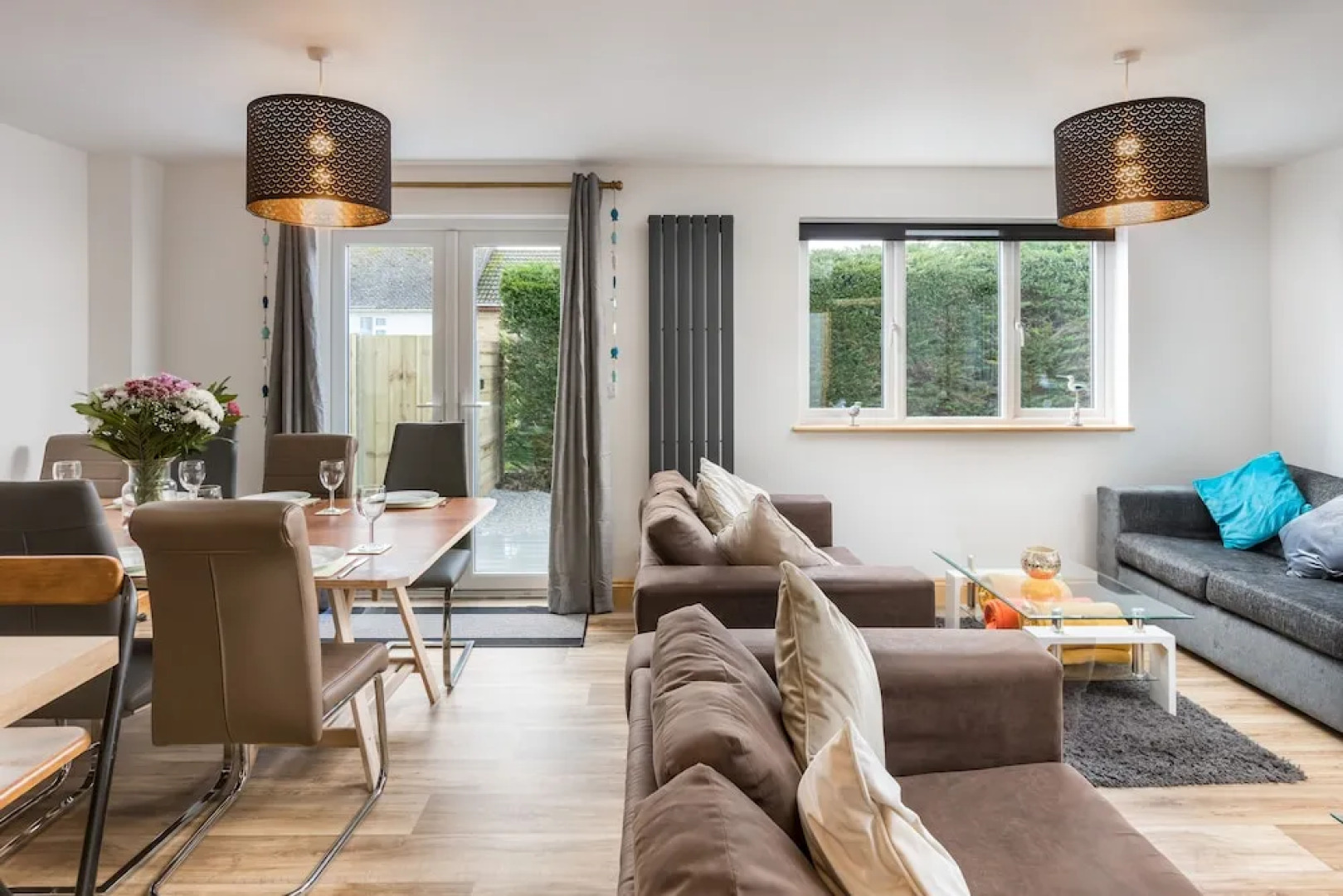 Totnes modern house sleeps 8 , 5 mins to town