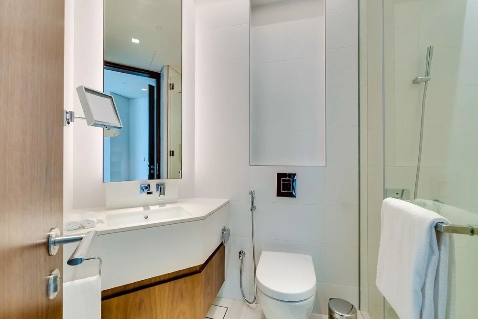 Vida Emirates Hills Residences