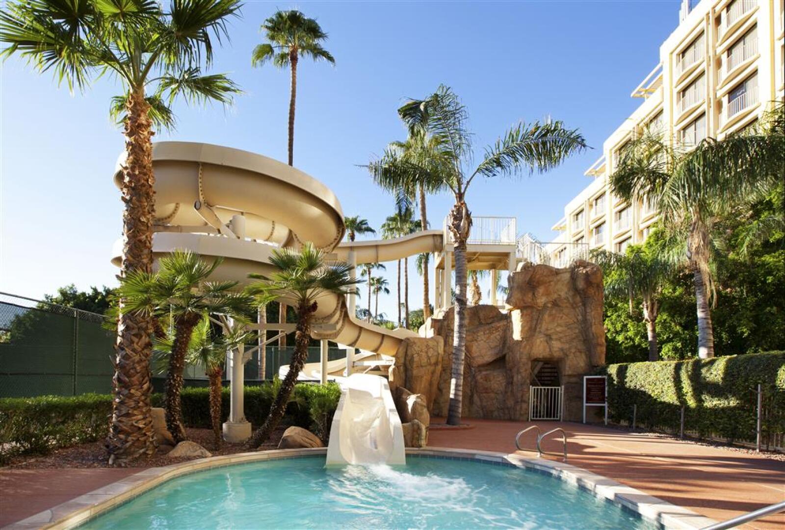 Sheraton Crescent Hotel