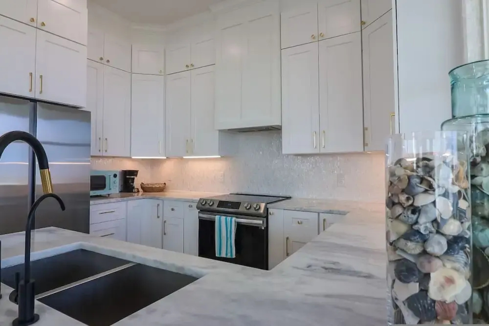 Unforgettable Vacation Getaway in Treasure Island