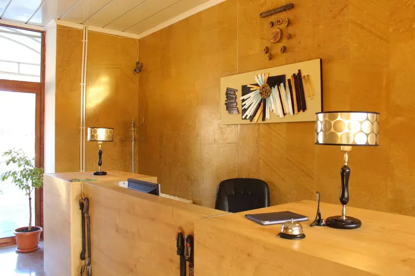 Diligence Hotel