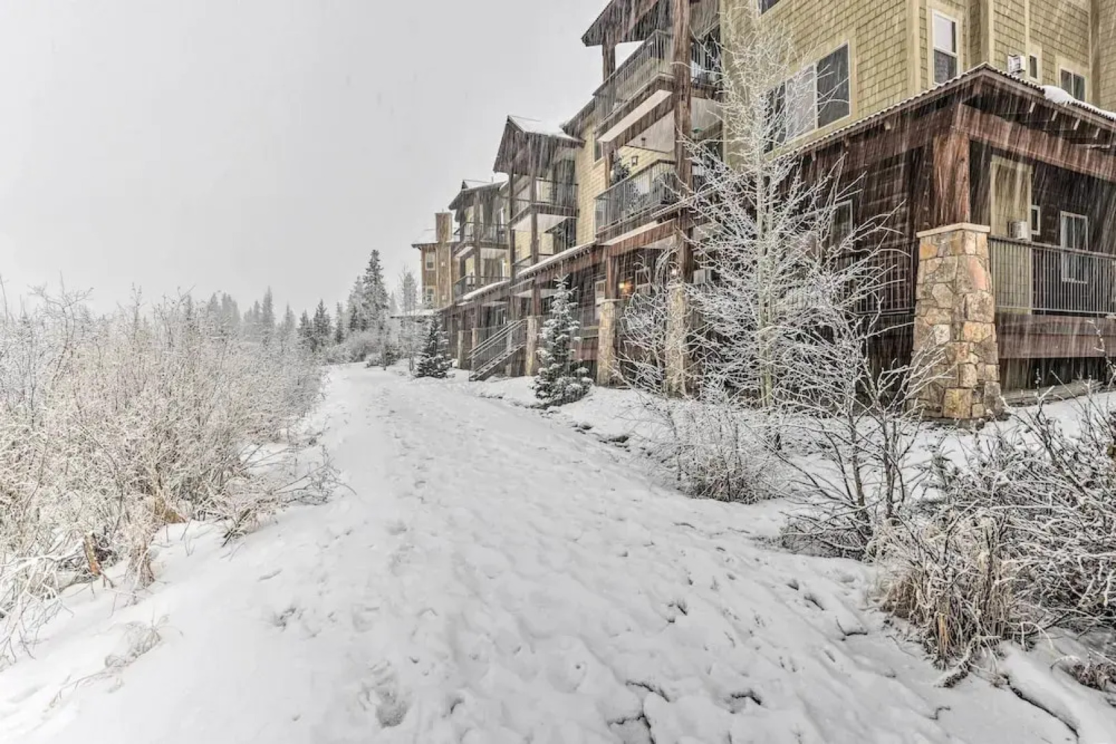 Four-season Winter Park Condo w/ Pool Access!