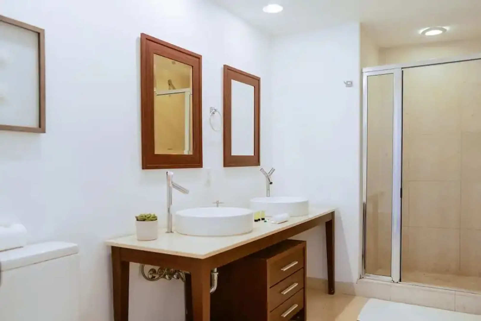 Icon Brickell W Hotel and Residences