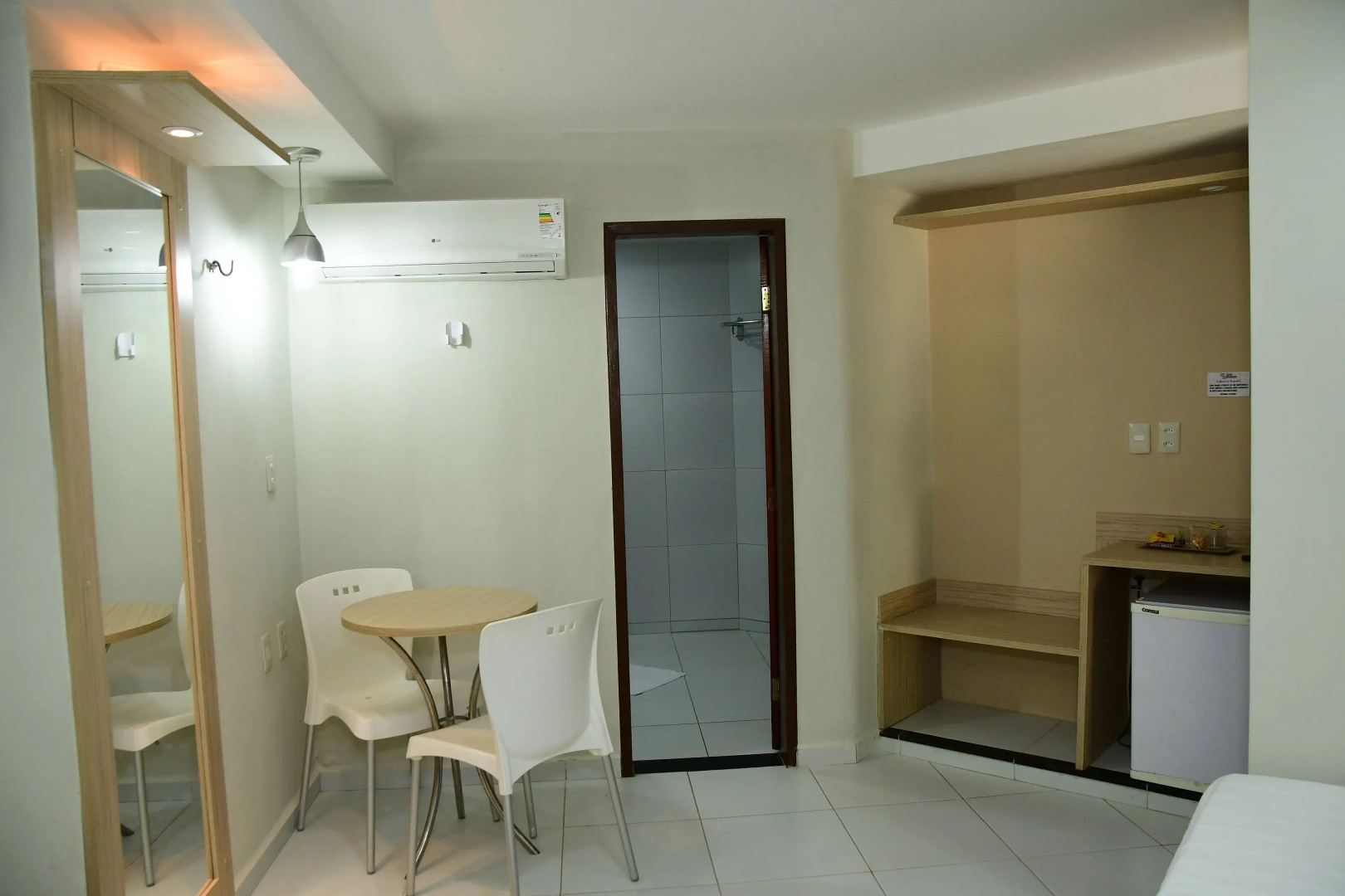 Hotel Serrano