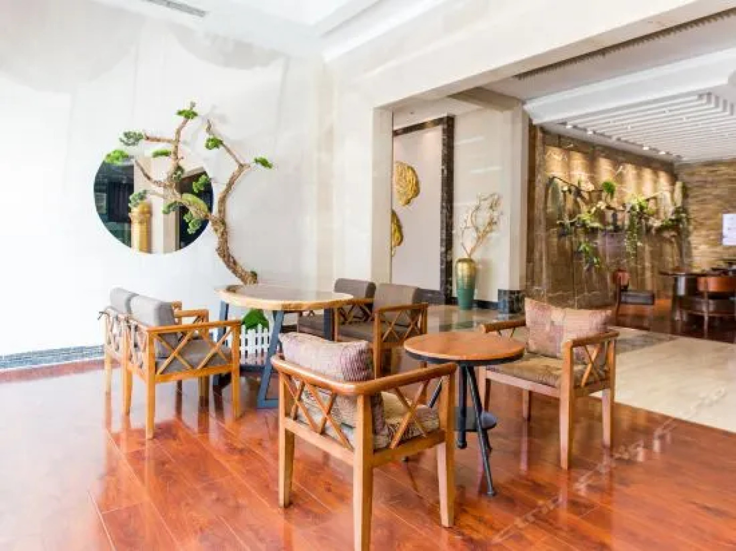 Changsheng International Hotel