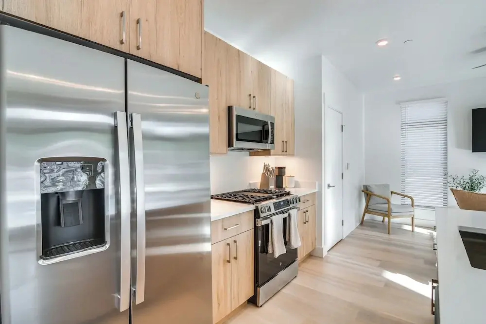 3 Mi to Lake Dillon: Condo Near Shops & Eats!