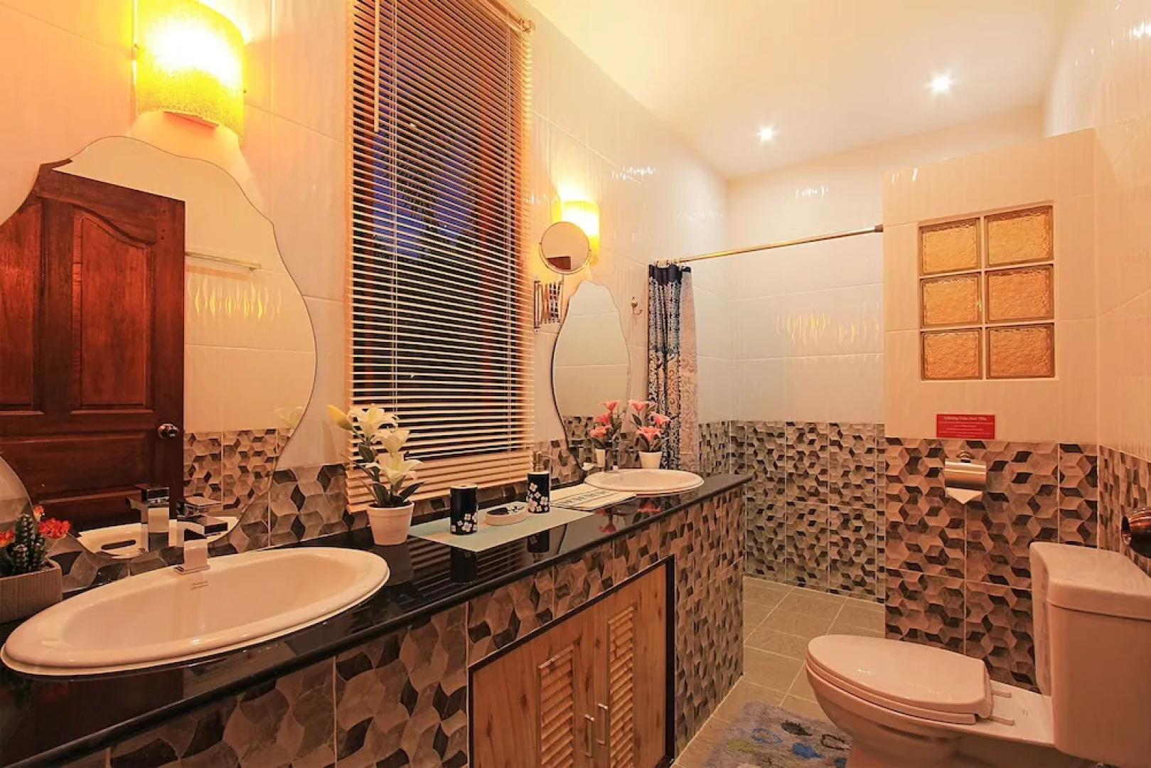 Relaxing Palm Pool Villa