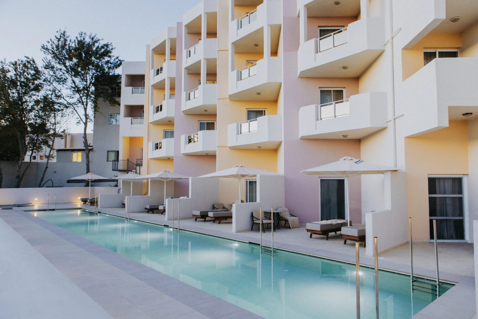 Отель Sovereign Beach