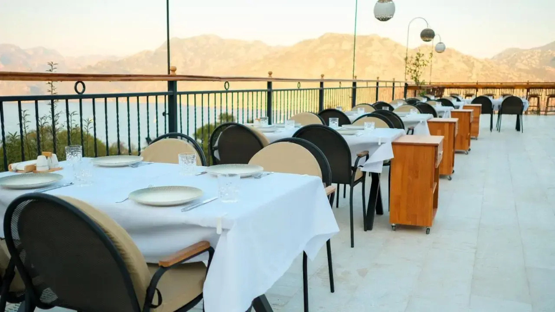 Xen Deluxe Boutique Hotel And Restaurant