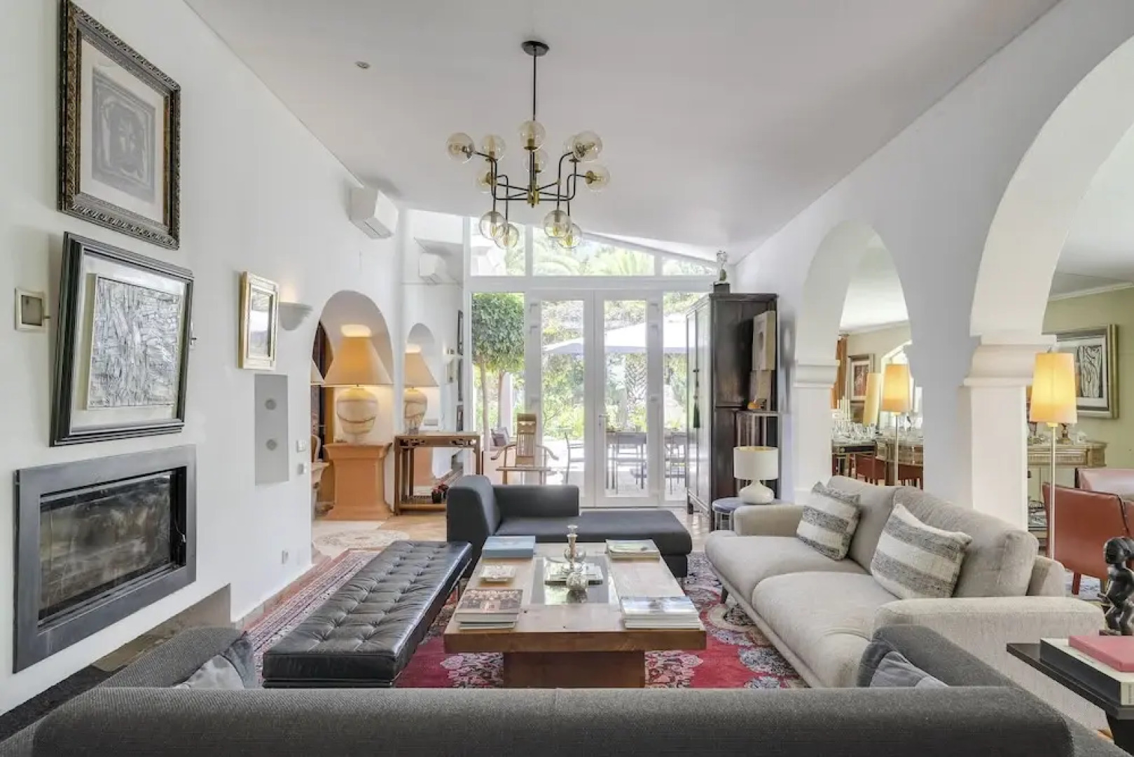 Villa Oasis by Cadenzalux