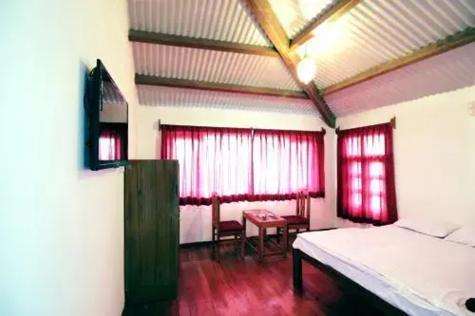 Satya Anand Cottage Pure veg & non alcoholic Cottage