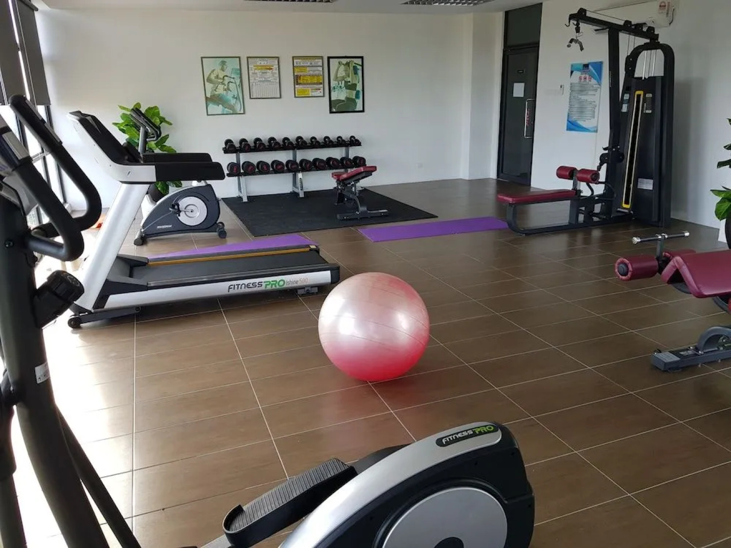 Executive Seaview at Icon Residence