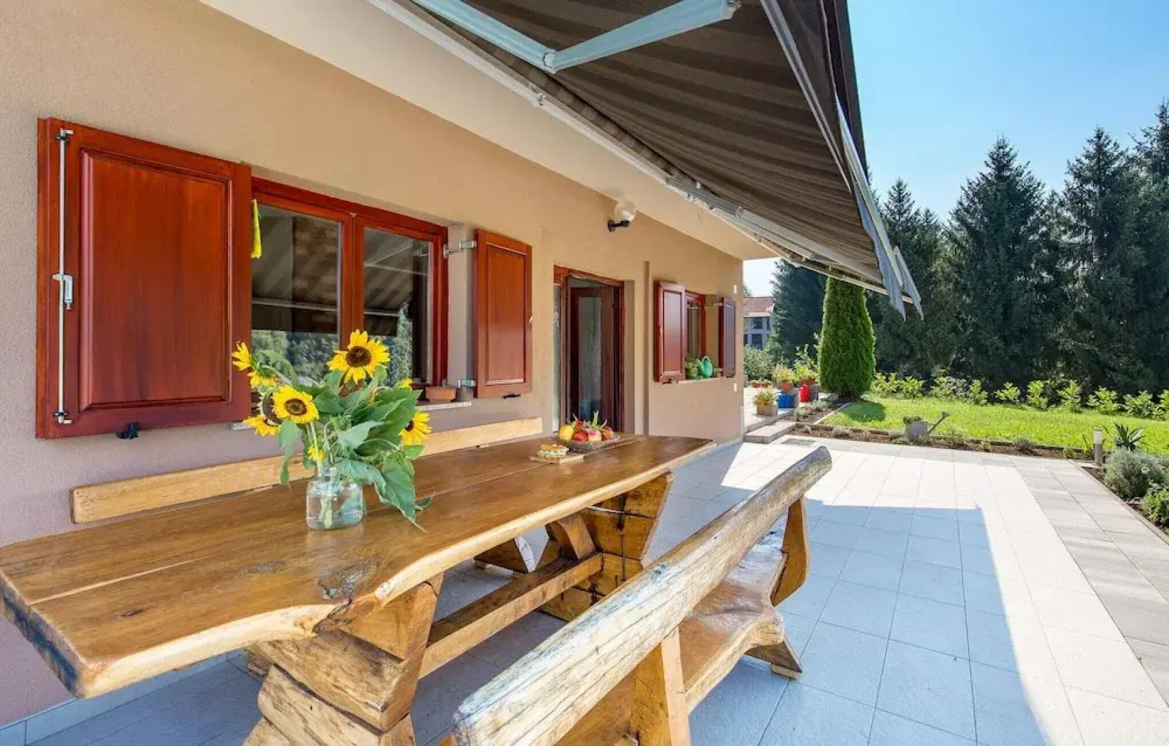 Stunning Home in Slunj With 3 Bedrooms, Wifi and Outdoor Swimming Pool