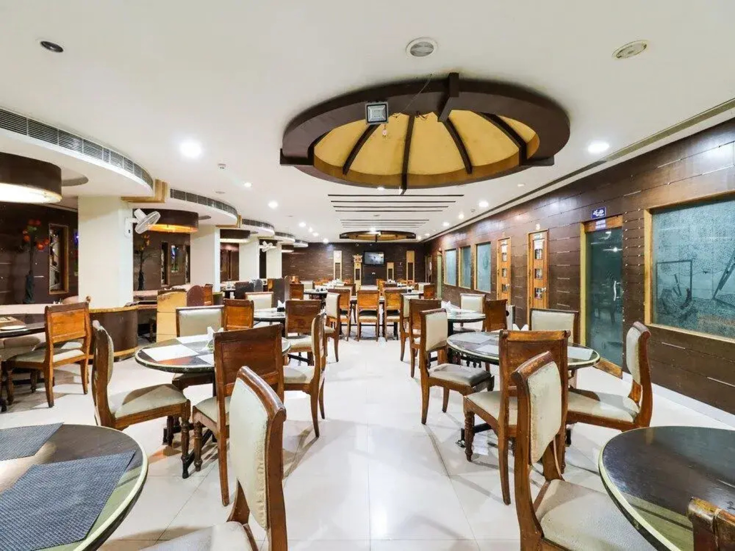 Hotel Vijetha Inn by OYO Rooms