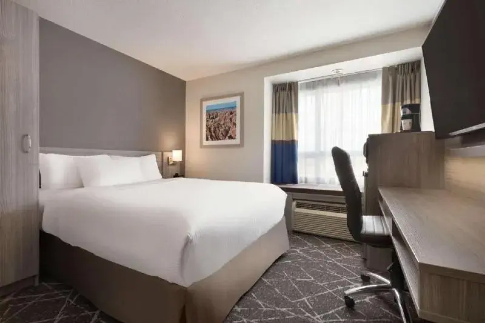 Microtel Inn & Suites Montreal Airport-Dorval QC
