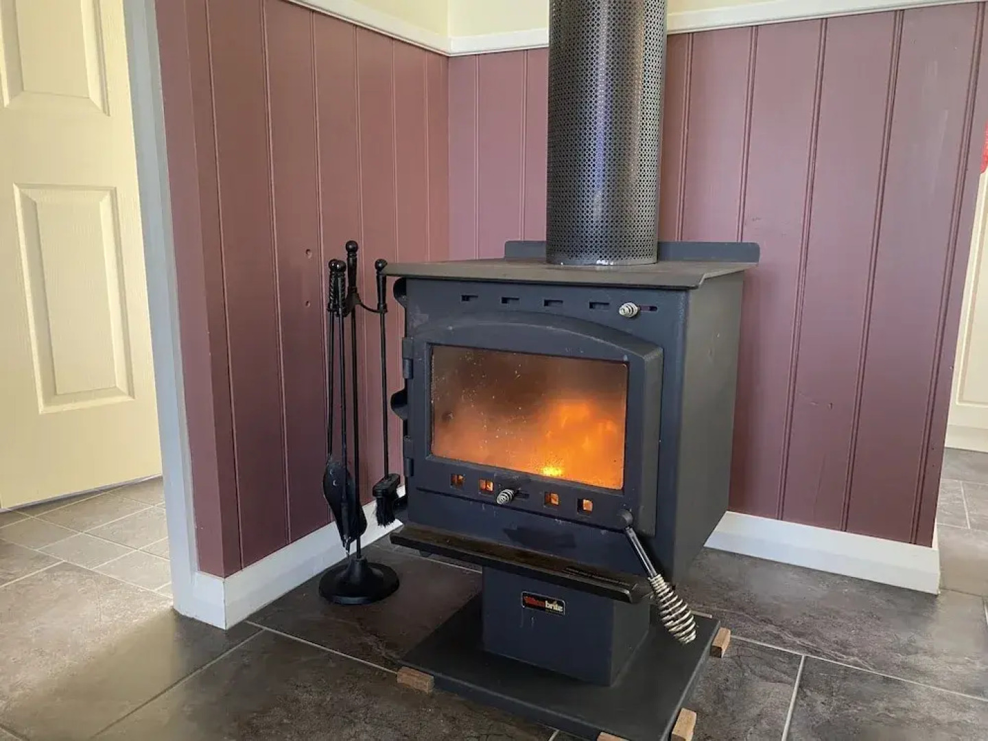 Manyat Peak Cottages